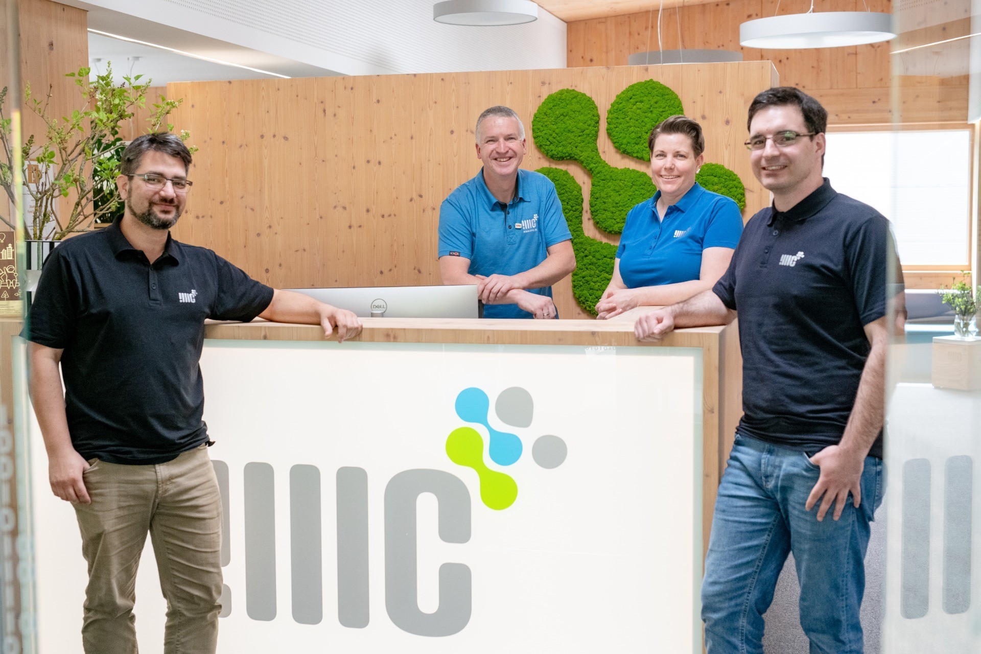 Eintritt Hannes Pischa 1 - Team IMC 04.jpg